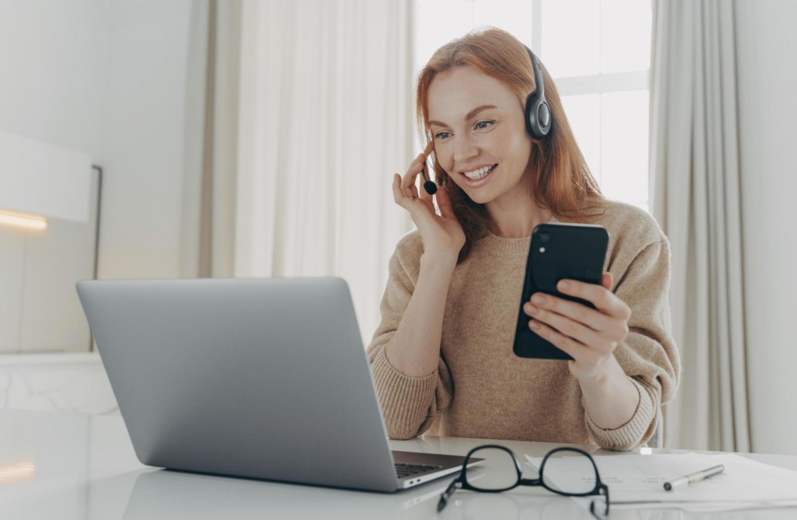 Financial planning session showing collaborative learning approach